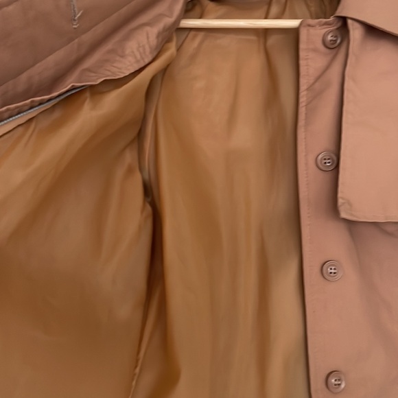 Classic trench coat from Sears. Vintage, great shape. No rips in the lining. - Picture 4 of 7